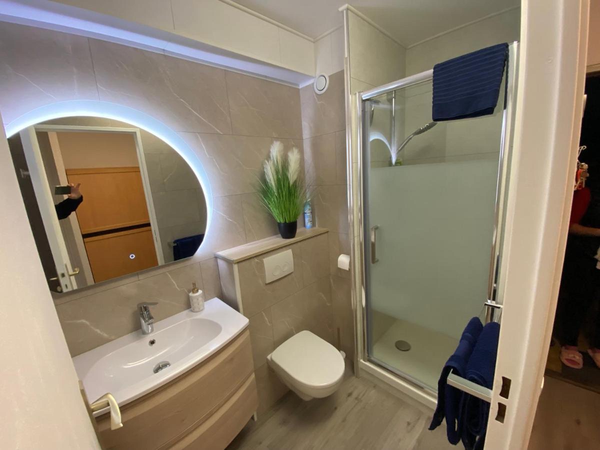 Front De 'le Soleillan' Apartment *